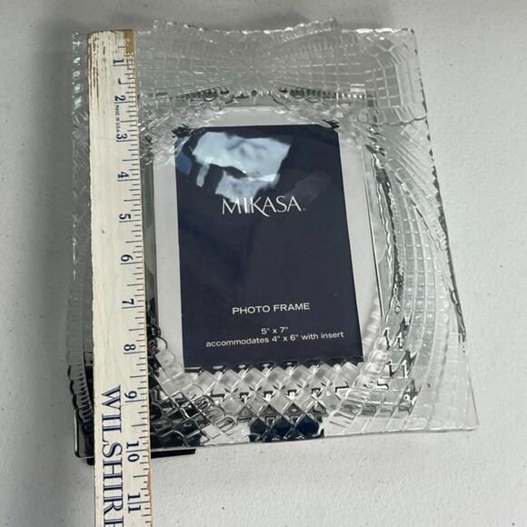 Mikasa Photo Frame Crystal Draped Bow Frame Home Décor 5x7 - Picture 5 of 7
